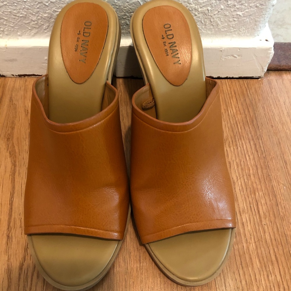 Cute old navy heels size 7